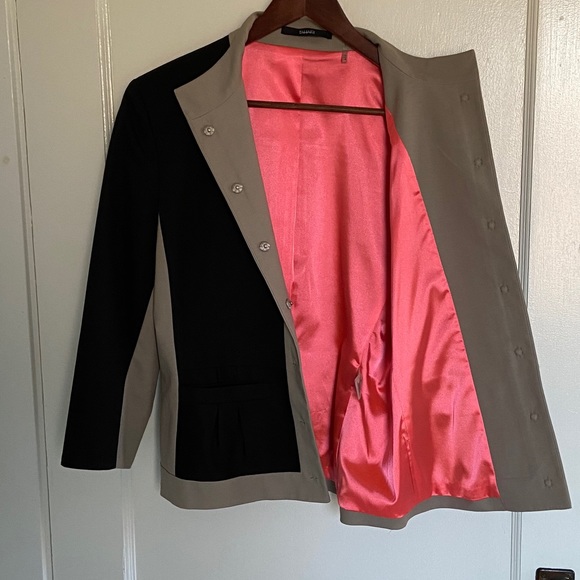 Tahari Blazer - Picture 6 of 7